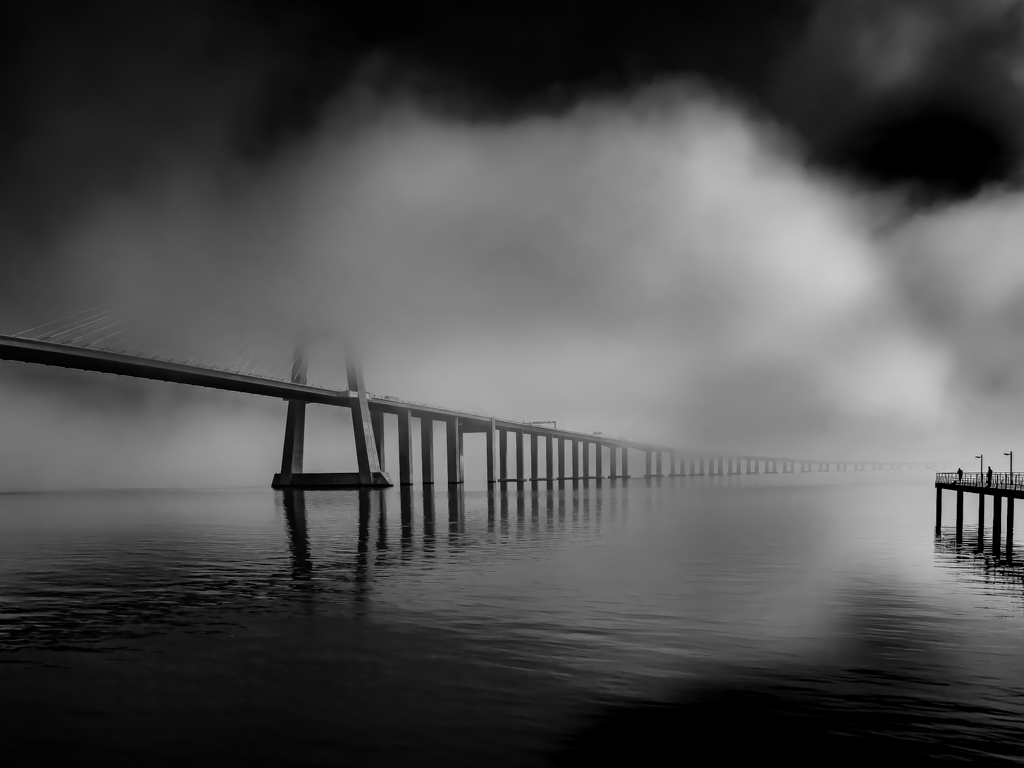 © Jorge Gad | Vasco da Gama Bridge | Lisbon, Portugal