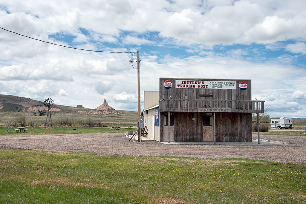 Hall_chimneyrock